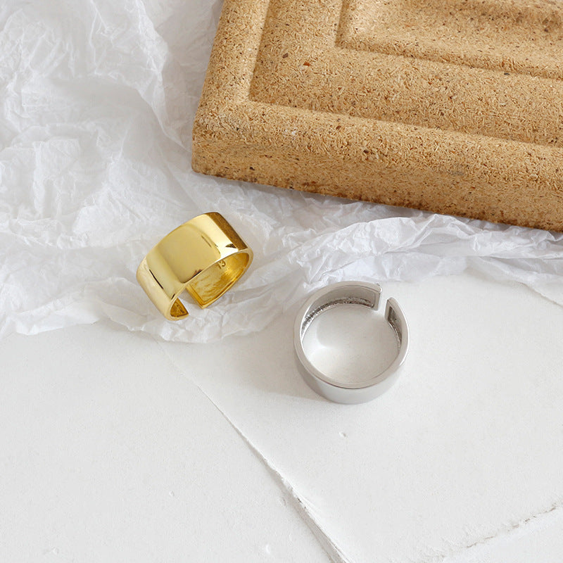 Minimalist Wide Smooth Ring | Sita