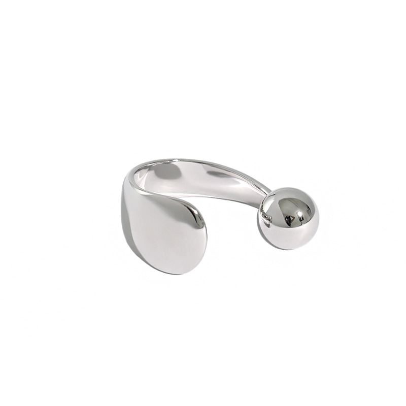Ring with Ball | Vera