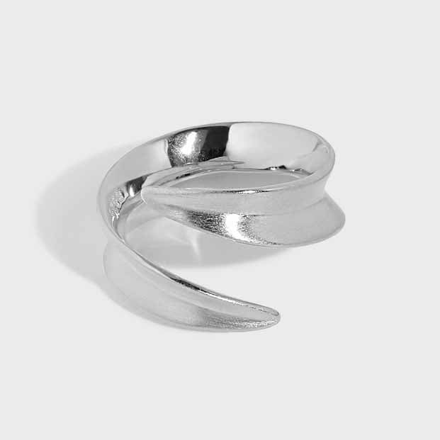 Wide River Ring | Ava