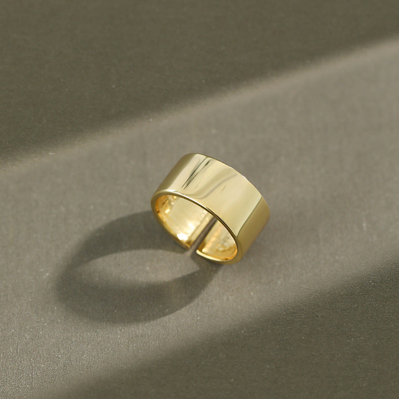 Minimalistischer breiter glatter Ring | Sita