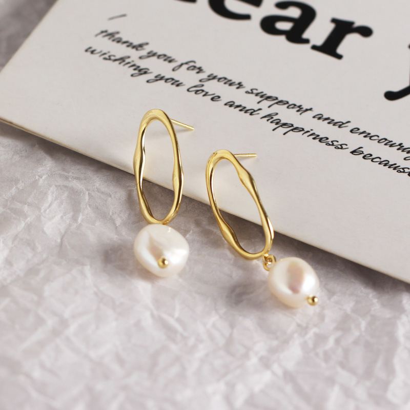Baroque Pearl Earrings | Dana