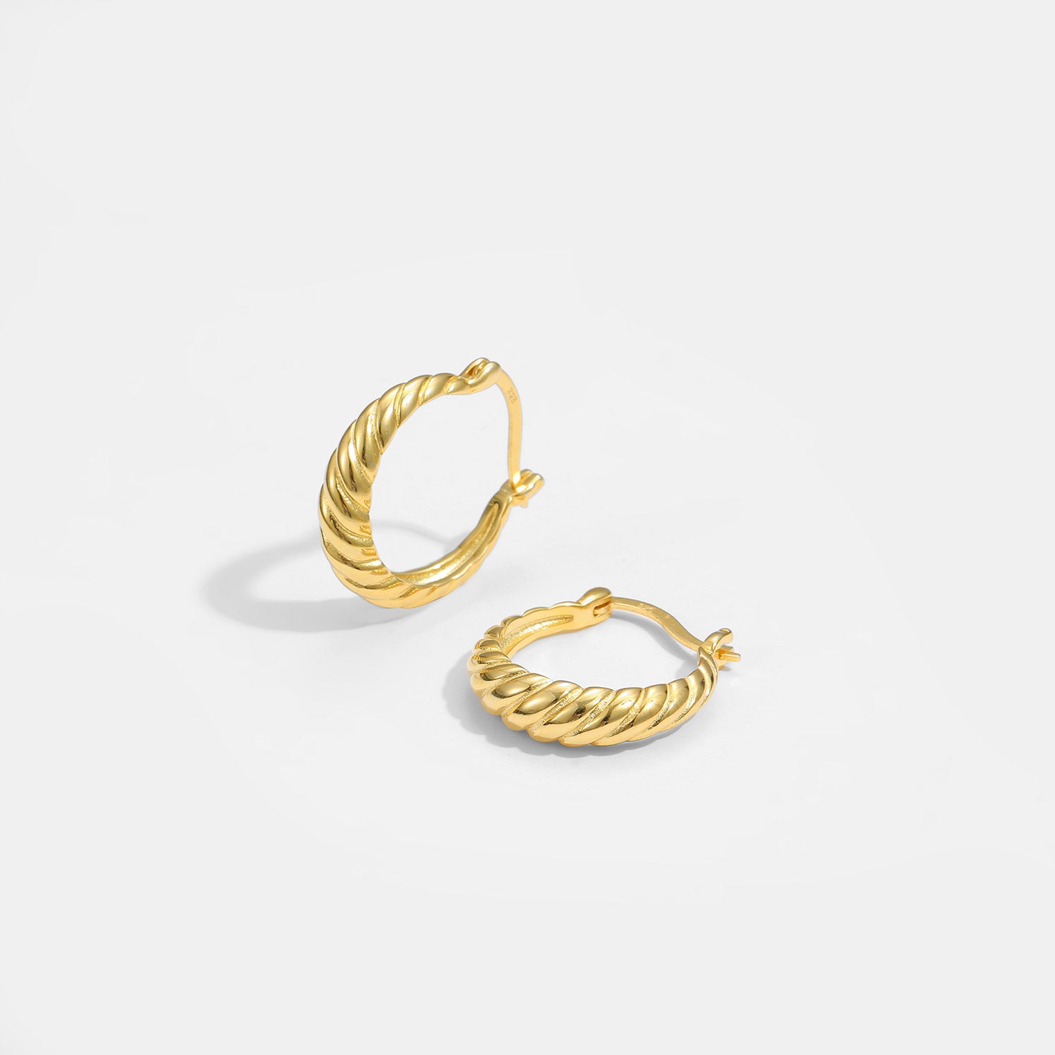 Twisted Hoop Earrings | Inana